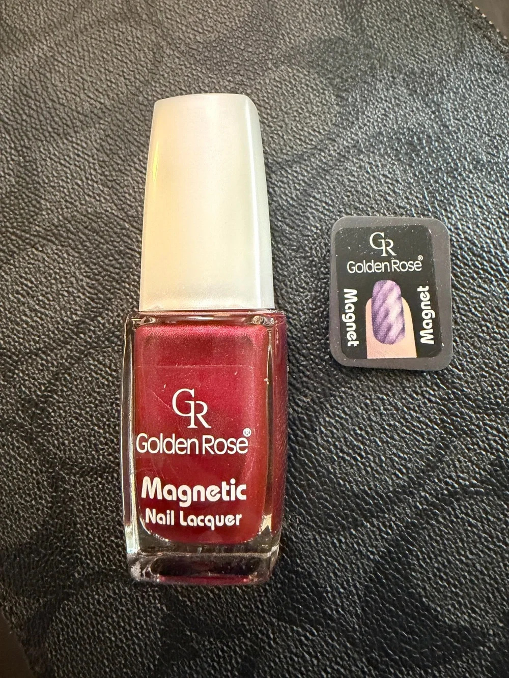 Color shift Magnetic cat eye Nail polish kit  - Red — European beauty supply